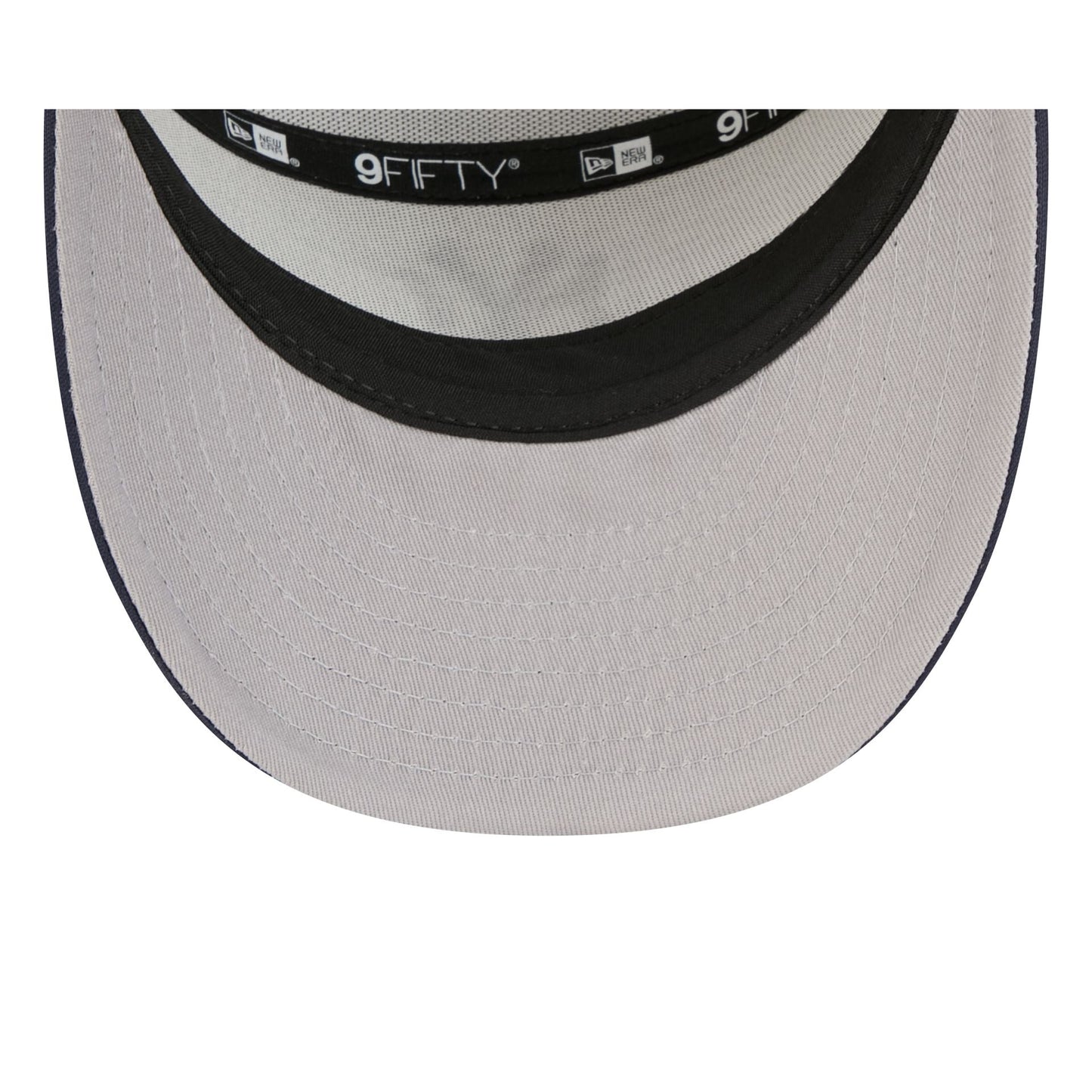 New York Yankees Blocked Split Panel 9FIFTY Trucker Hat