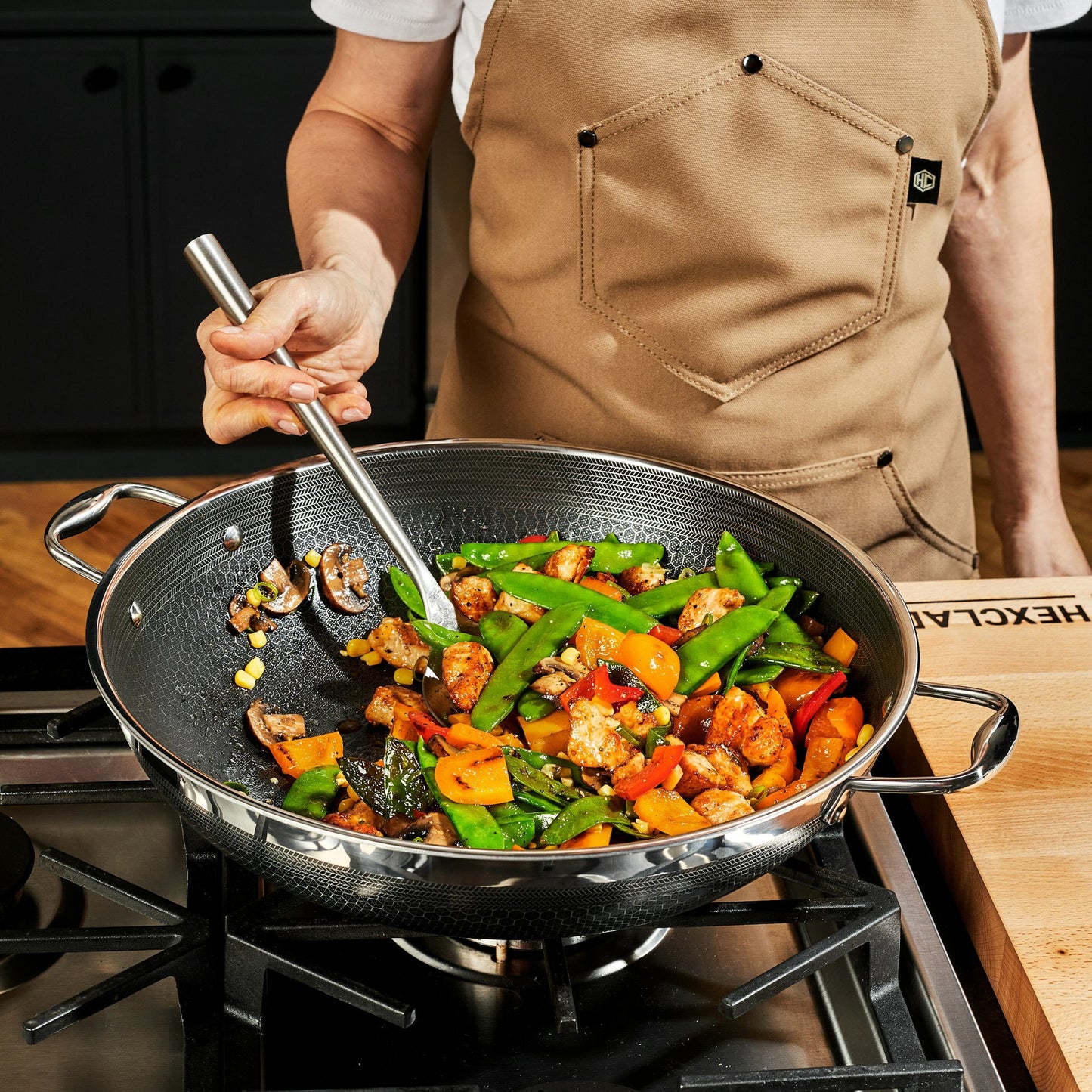 Hybrid Wok with Lid, 14"