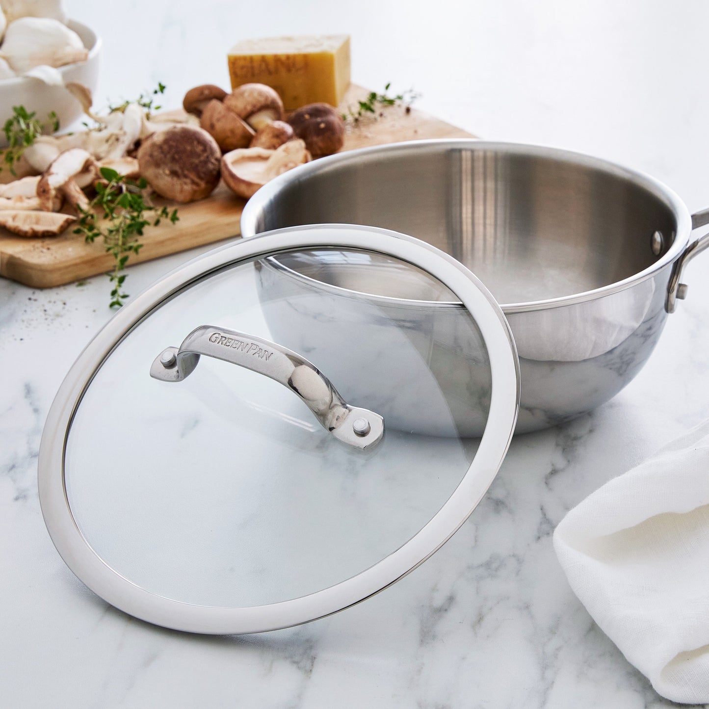 Valencia Pro Stainless Steel Uncoated 2.5-Quart Chef's Pan with Lid