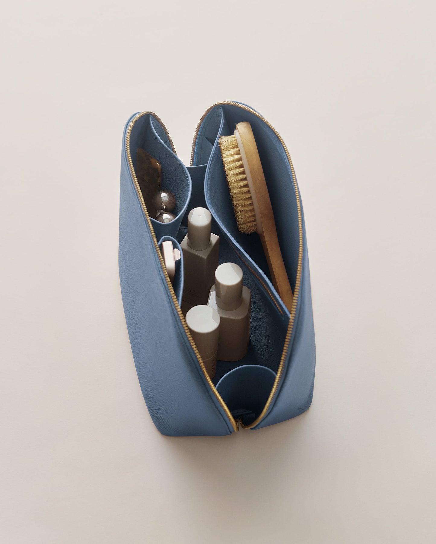 Voyager Travel Case