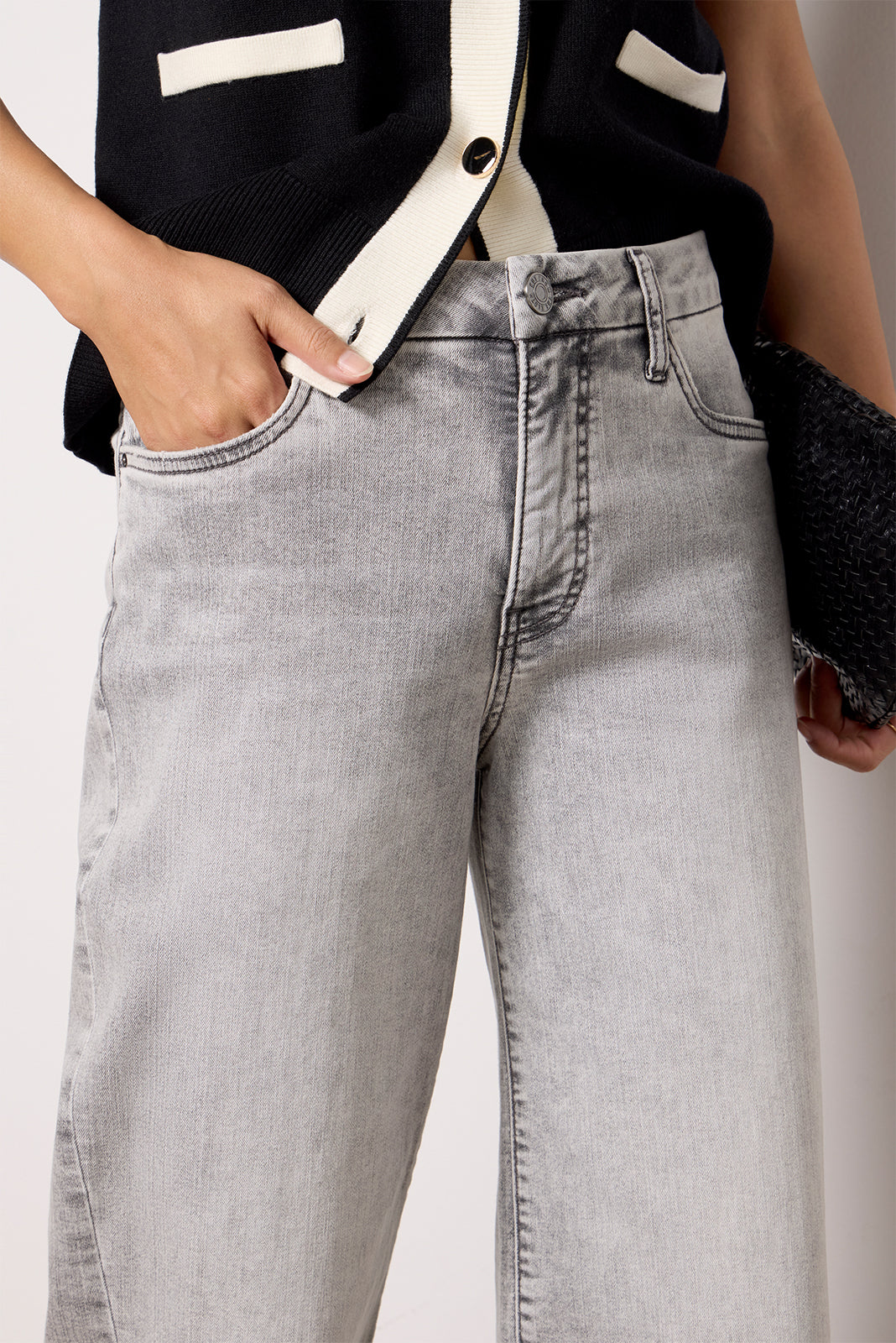 Meg w Seam Detail