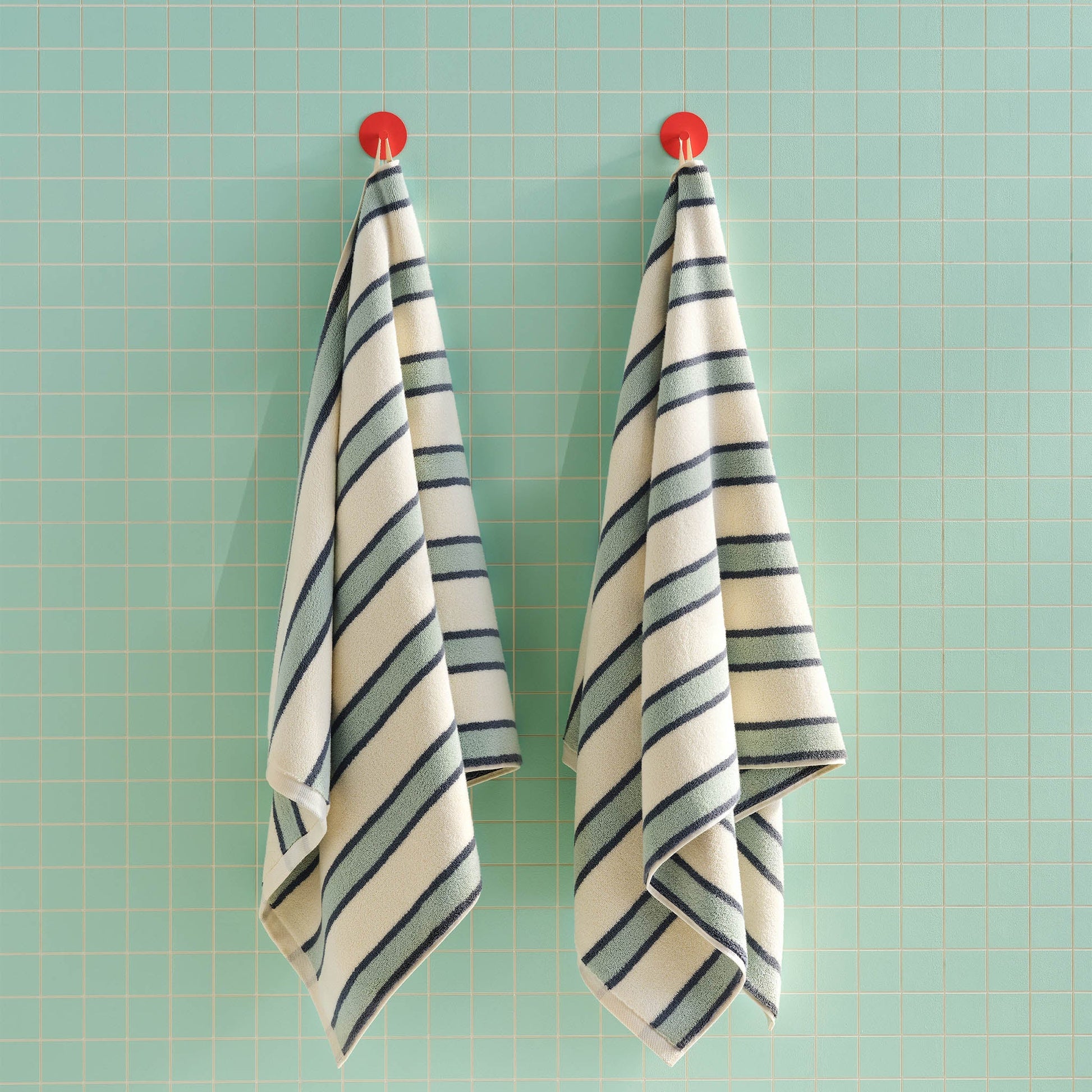 Super-Plush Turkish Cotton Bath Sheets Set of 2