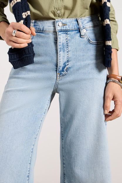Le Palazzo Crop