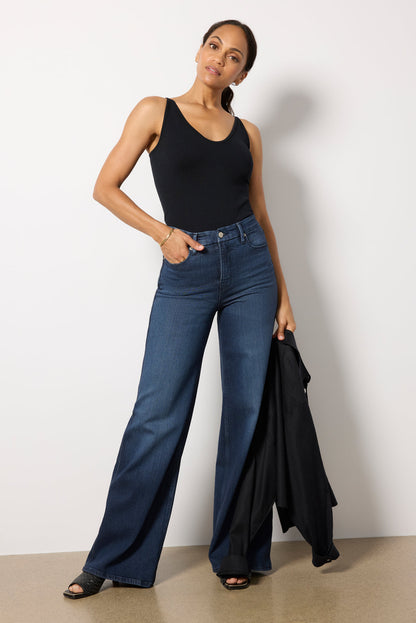 Nina Seamless V-Neck Tank