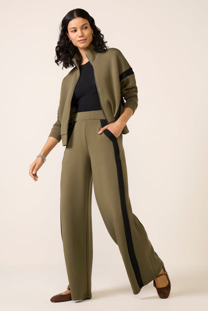 AirEssentials Striped Track Pant