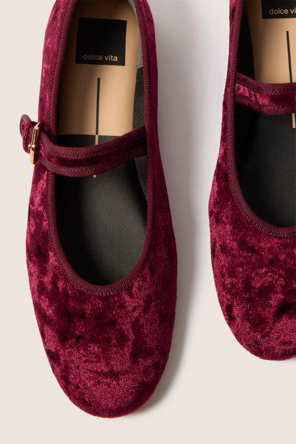 Roslyn Ballet Flat