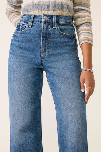 Petite Lana Wide Leg Jean