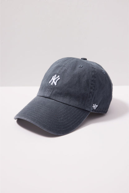 NY Base Runner Baseball Hat