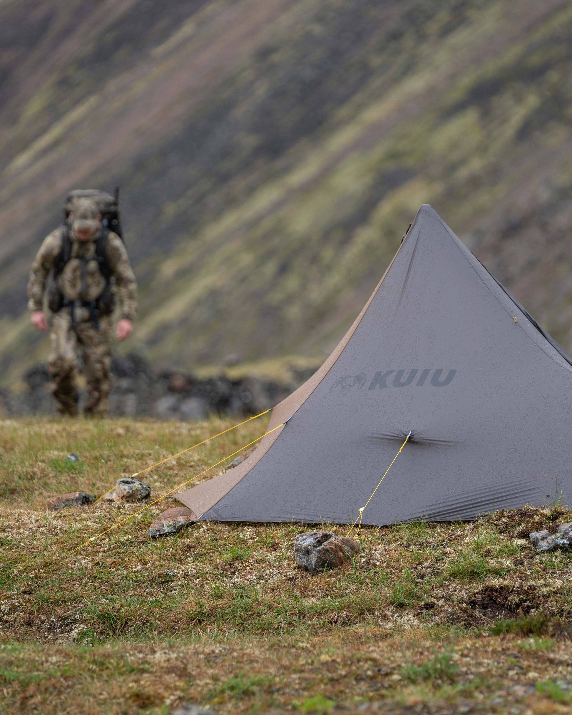 Outlet Summit Star 1 Person Tent | Gunmetal-Orange
