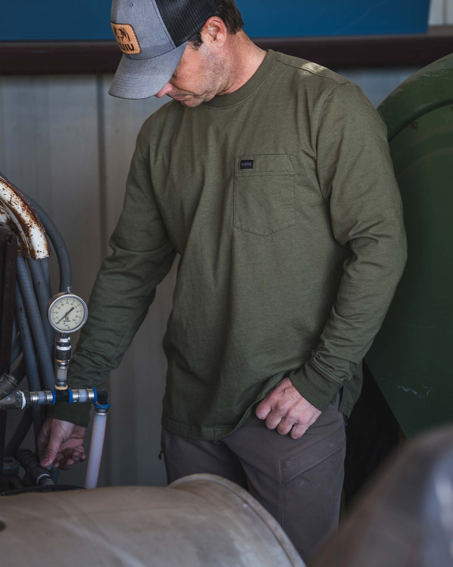 Workgrade LS Pocket Crew | Evergreen