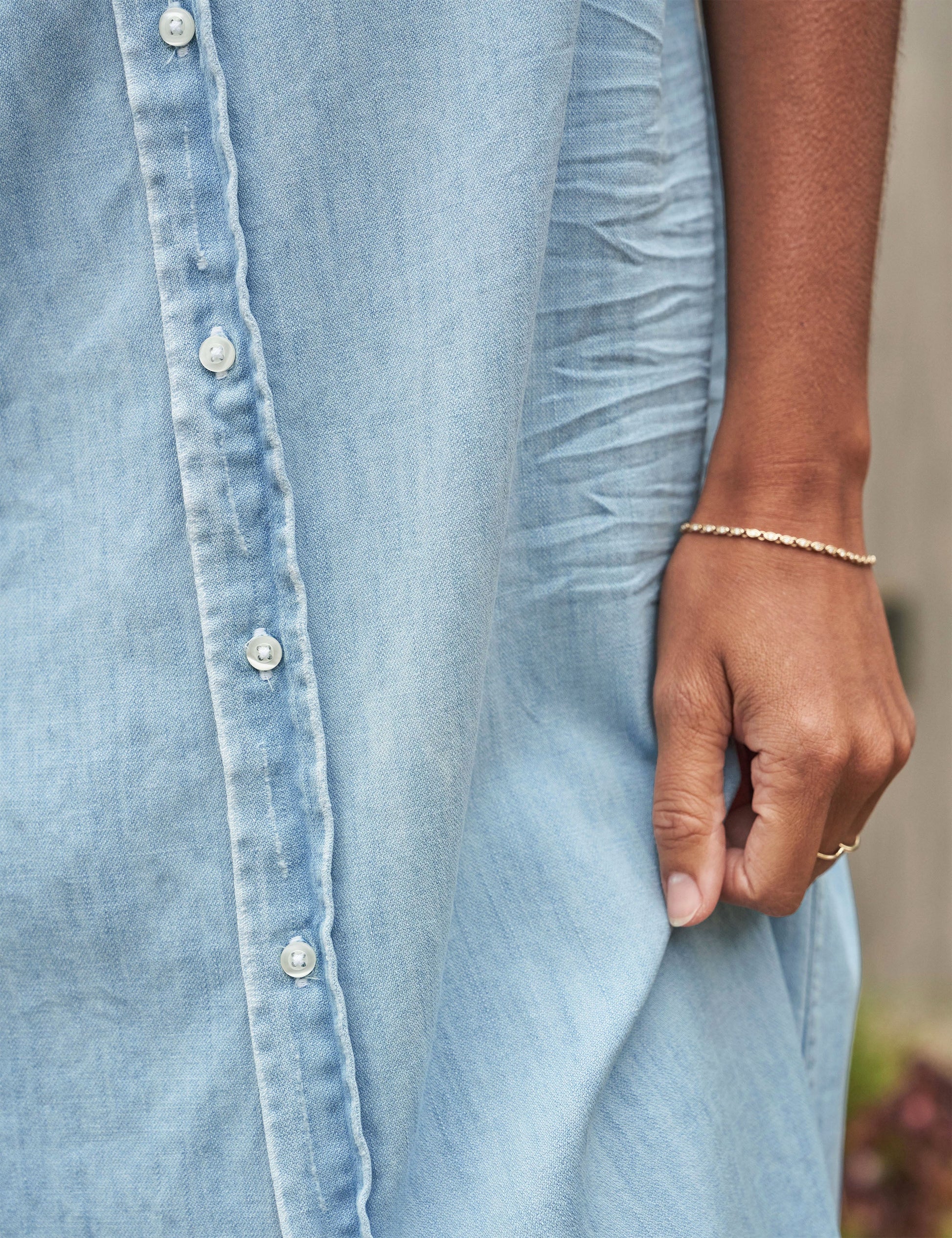 RORY Classic Blue Tattered Wash, Famous Denim