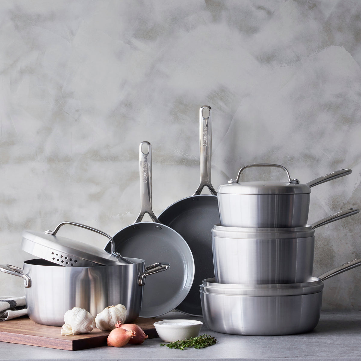GP5 Stainless Steel 3.26-Quart Saucepan with Lid | Mirror Handles