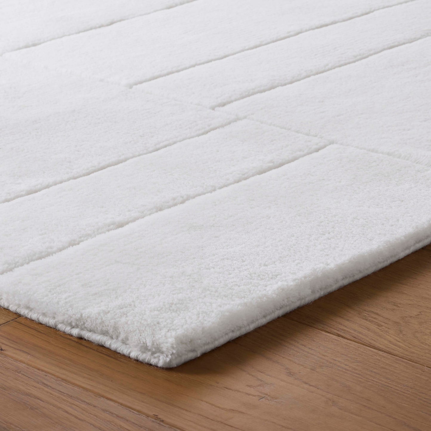 Aria Hand-Knotted Area Rug