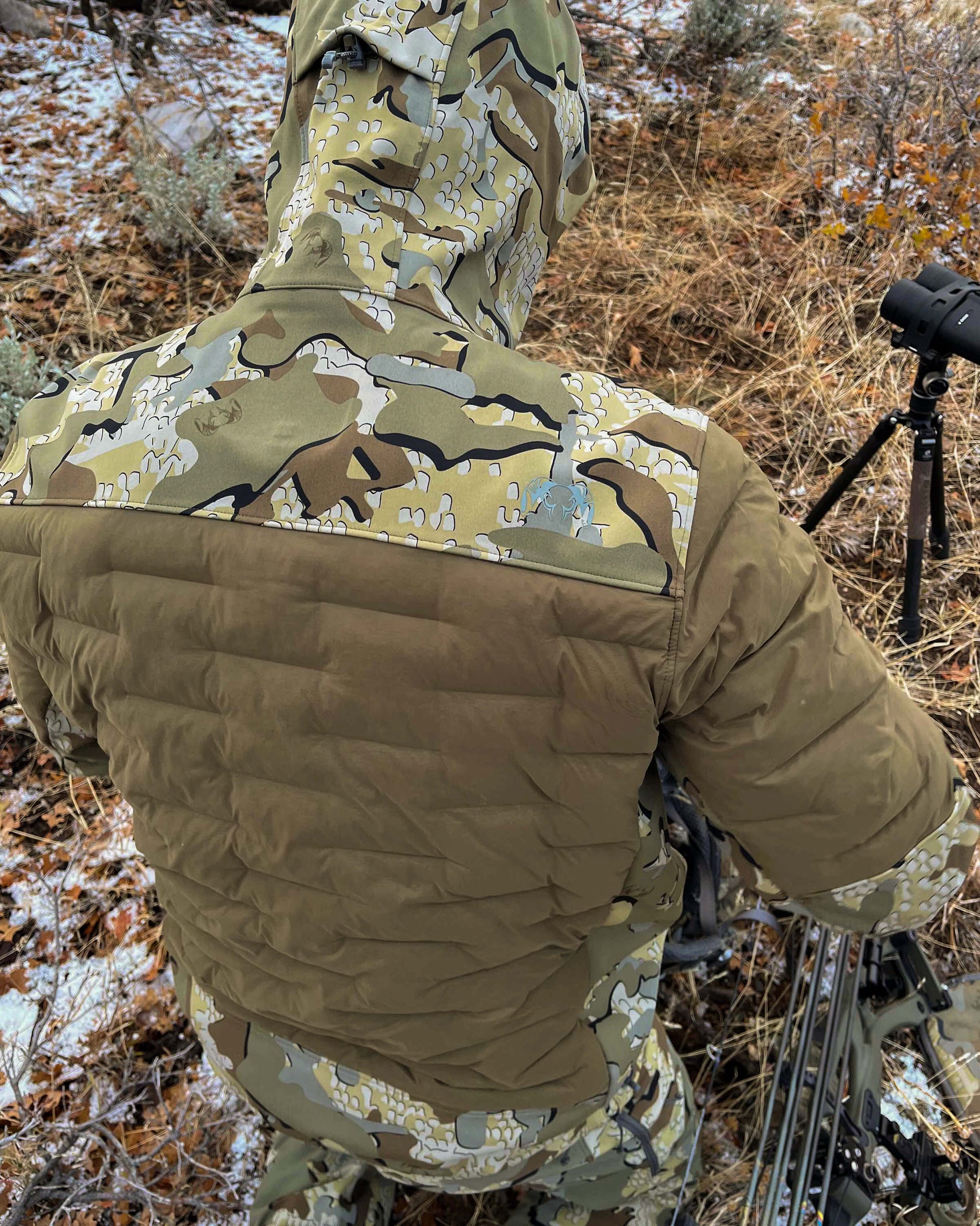 Axis Thermal Hybrid Hooded Jacket | Valo