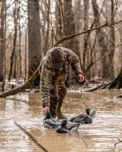 Outlet Flyway Insulated Hooded Jacket | Gunmetal