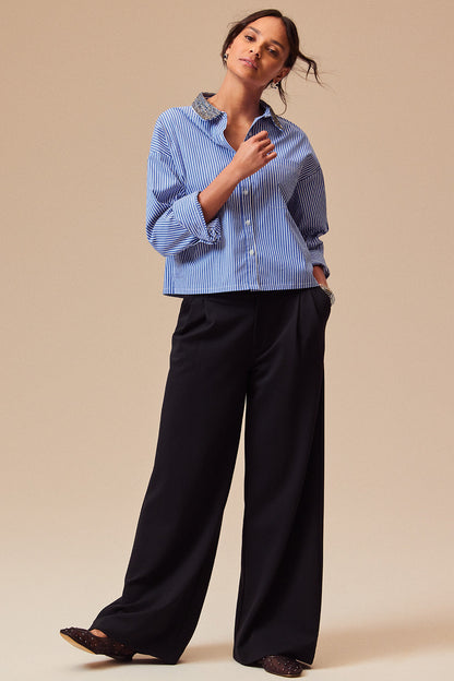 Michaela Shine Flat