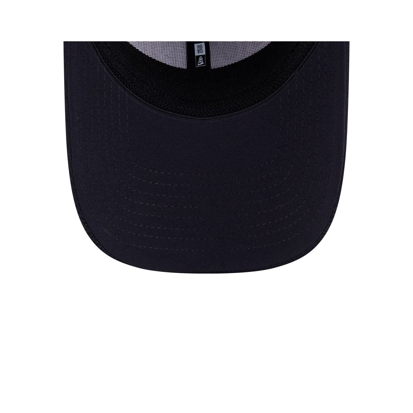 Connecticut Huskies Performance 39THIRTY Stretch Fit Hat