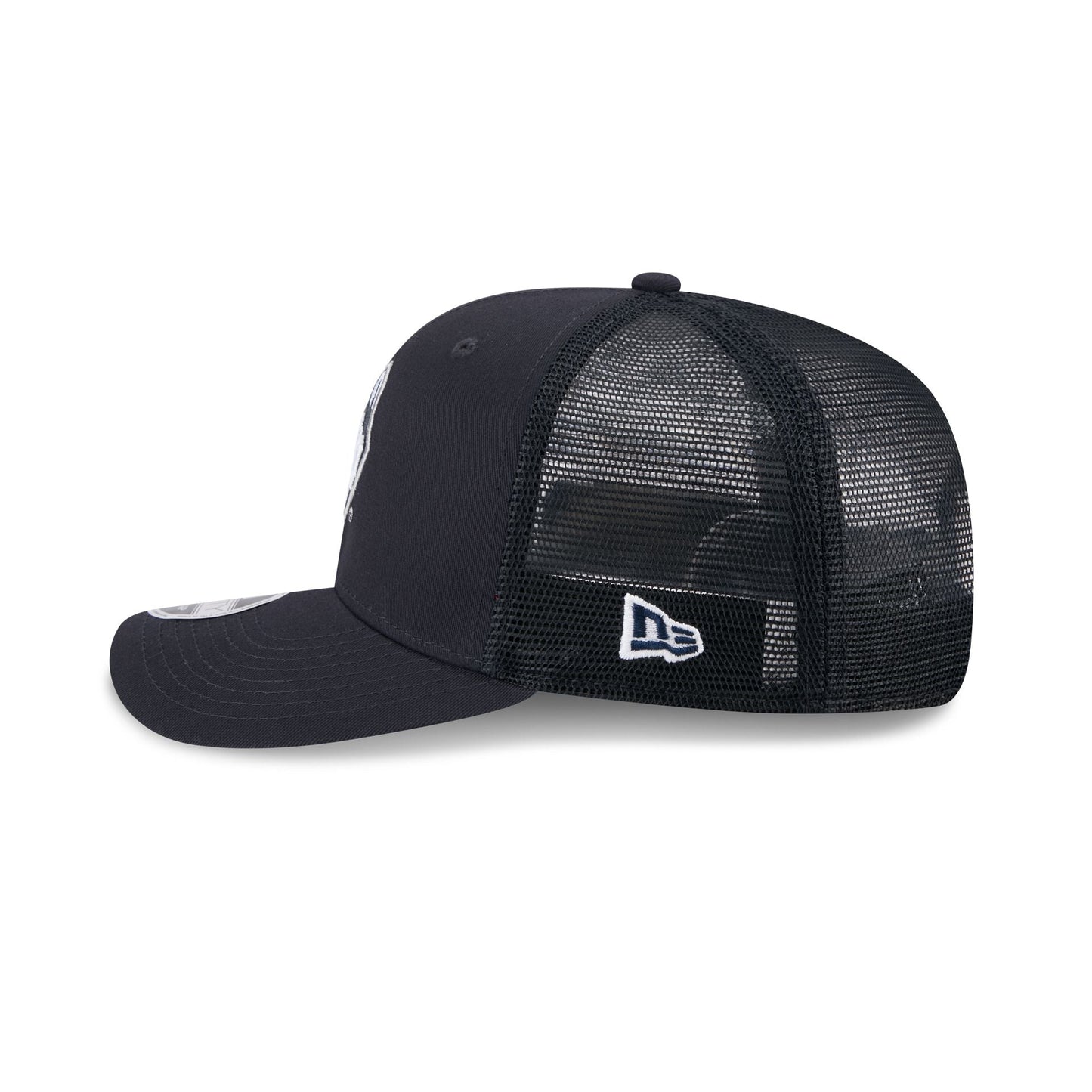 Connecticut Huskies Simple 9SEVENTY Trucker Hat
