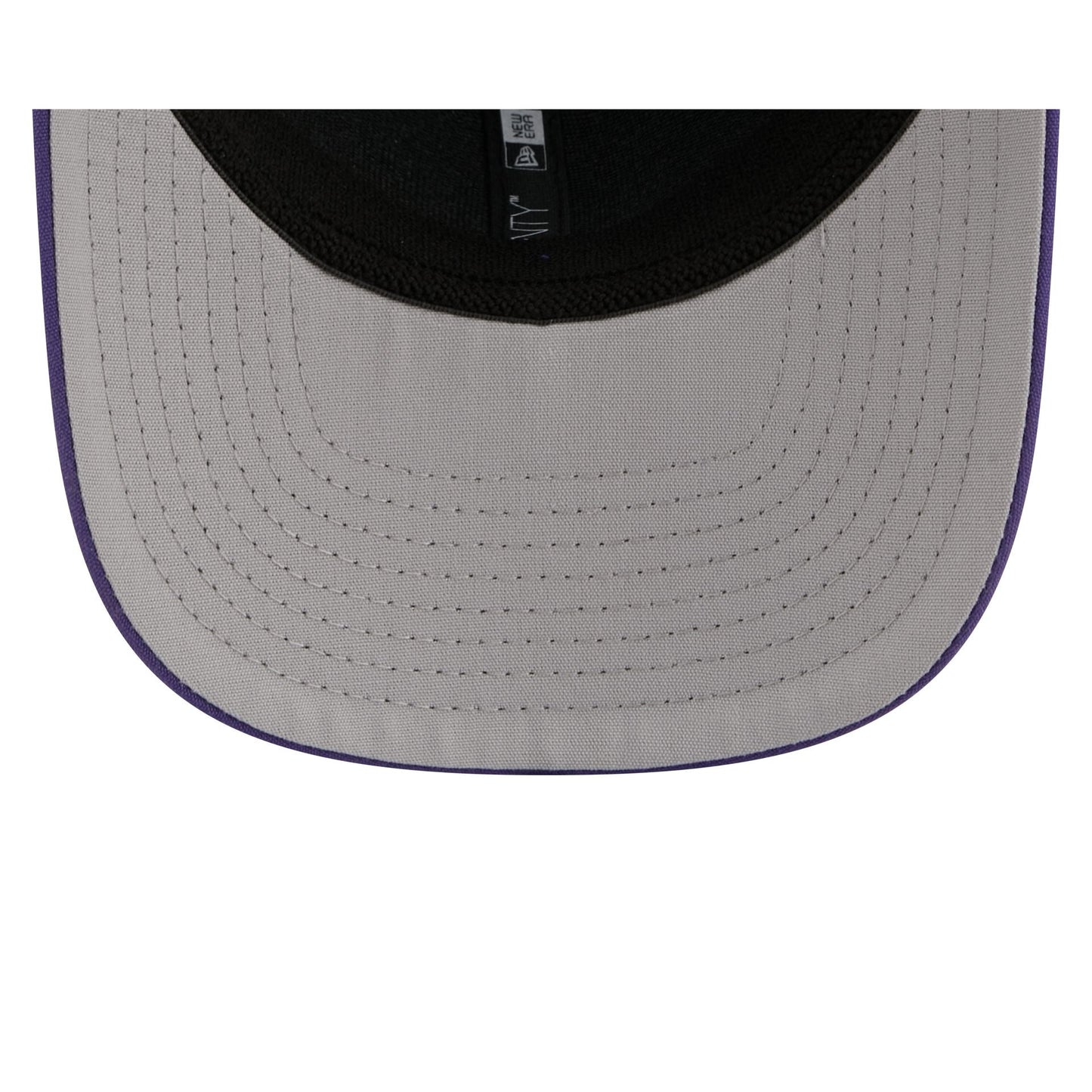 Washington Huskies Simple 9SEVENTY Trucker Hat