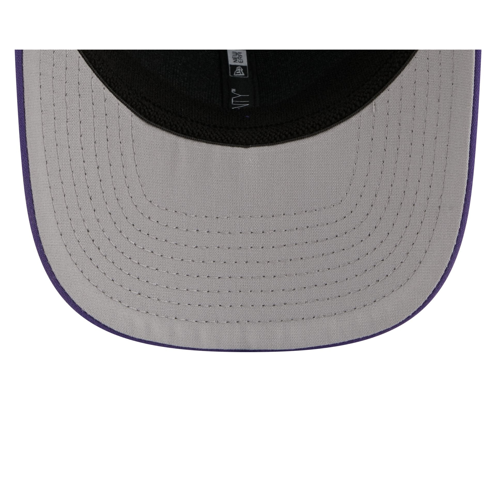 Washington Huskies Simple 9SEVENTY Trucker Hat