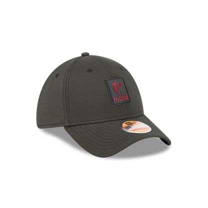 Atlanta Falcons 2025 Sideline Hot Weather 39THIRTY Stretch Fit Hat
