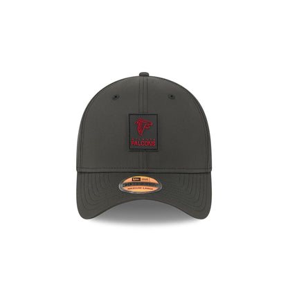 Atlanta Falcons 2025 Sideline Hot Weather 39THIRTY Stretch Fit Hat