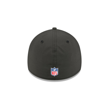 Atlanta Falcons 2025 Sideline Hot Weather 39THIRTY Stretch Fit Hat