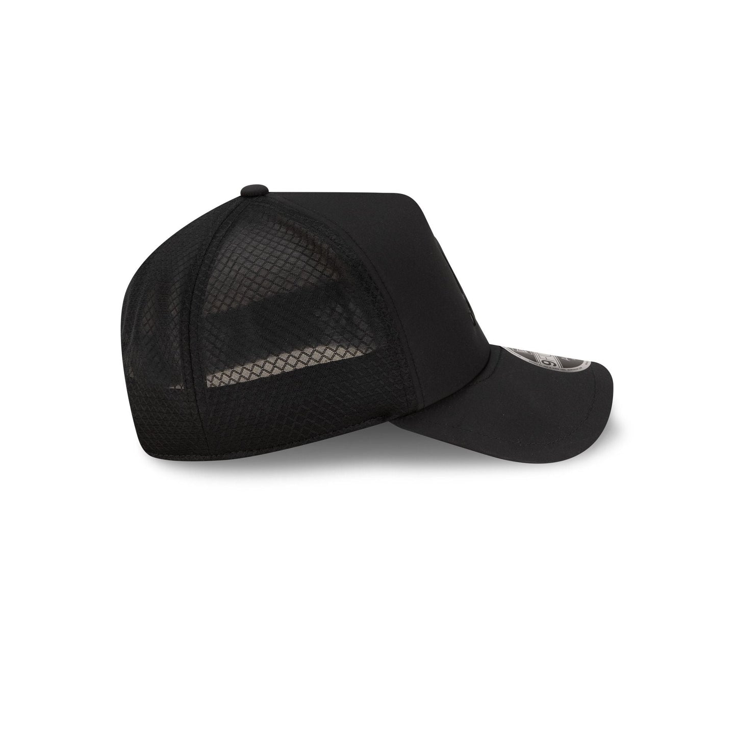 Atlanta Braves 2026 Batting Practice Black 9FORTY APEX Trucker Hat