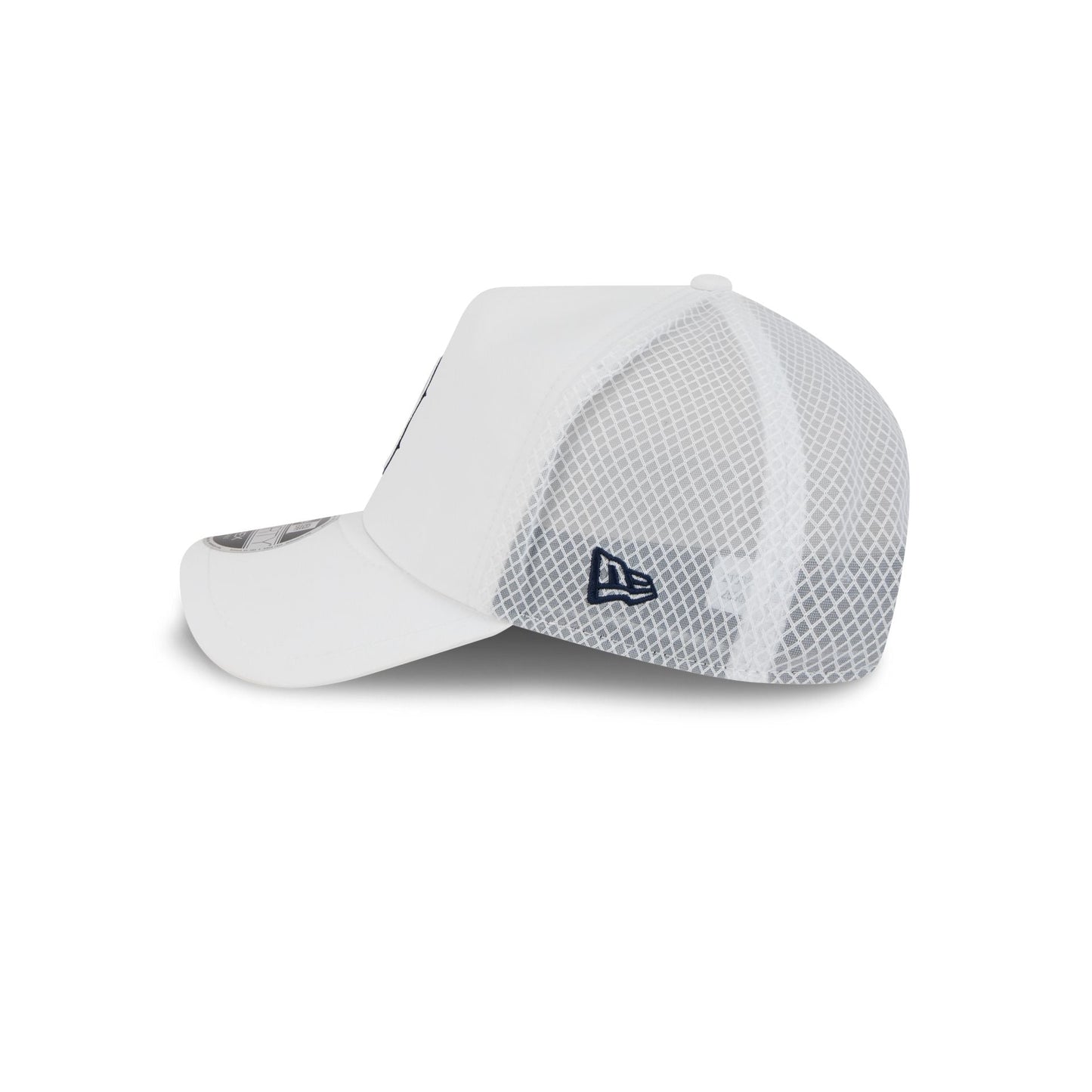 Boston Red Sox 2026 Batting Practice White 9FORTY APEX Trucker Hat