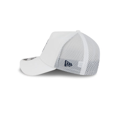 Boston Red Sox 2026 Batting Practice White 9FORTY APEX Trucker Hat