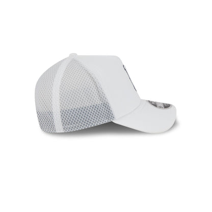 Boston Red Sox 2026 Batting Practice White 9FORTY APEX Trucker Hat