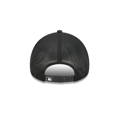 Chicago White Sox 2026 Batting Practice Alt Chi 9FORTY APEX Trucker Hat