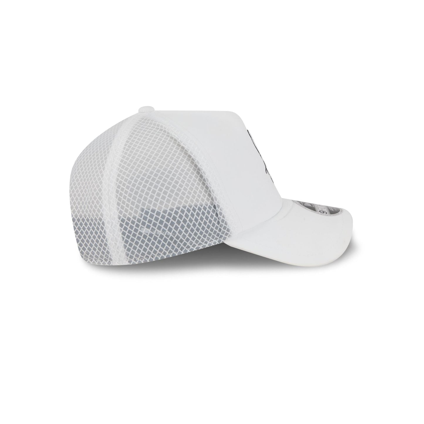 Chicago White Sox 2026 Batting Practice White 9FORTY APEX Trucker Hat