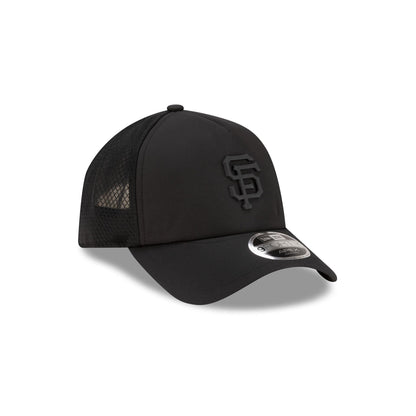 San Francisco Giants 2026 Batting Practice Black 9FORTY APEX Trucker Hat