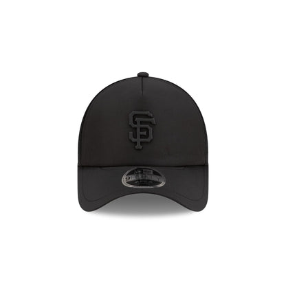 San Francisco Giants 2026 Batting Practice Black 9FORTY APEX Trucker Hat