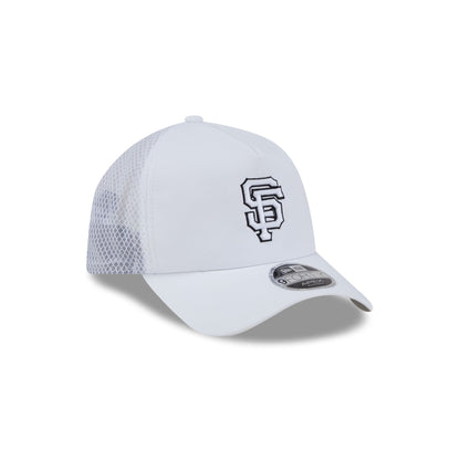 San Francisco Giants 2026 Batting Practice White 9FORTY APEX Trucker Hat