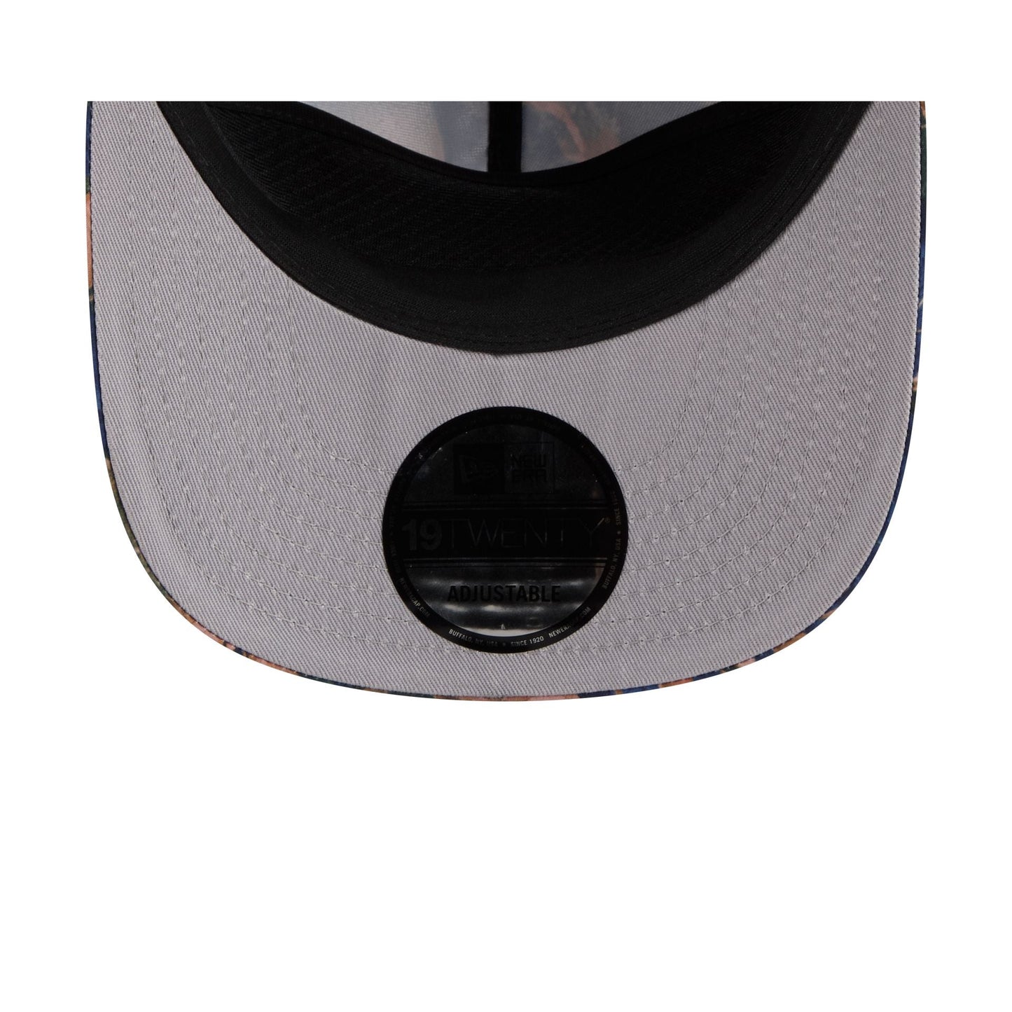 Atlanta Braves Leaves 19TWENTY Adjustable Hat