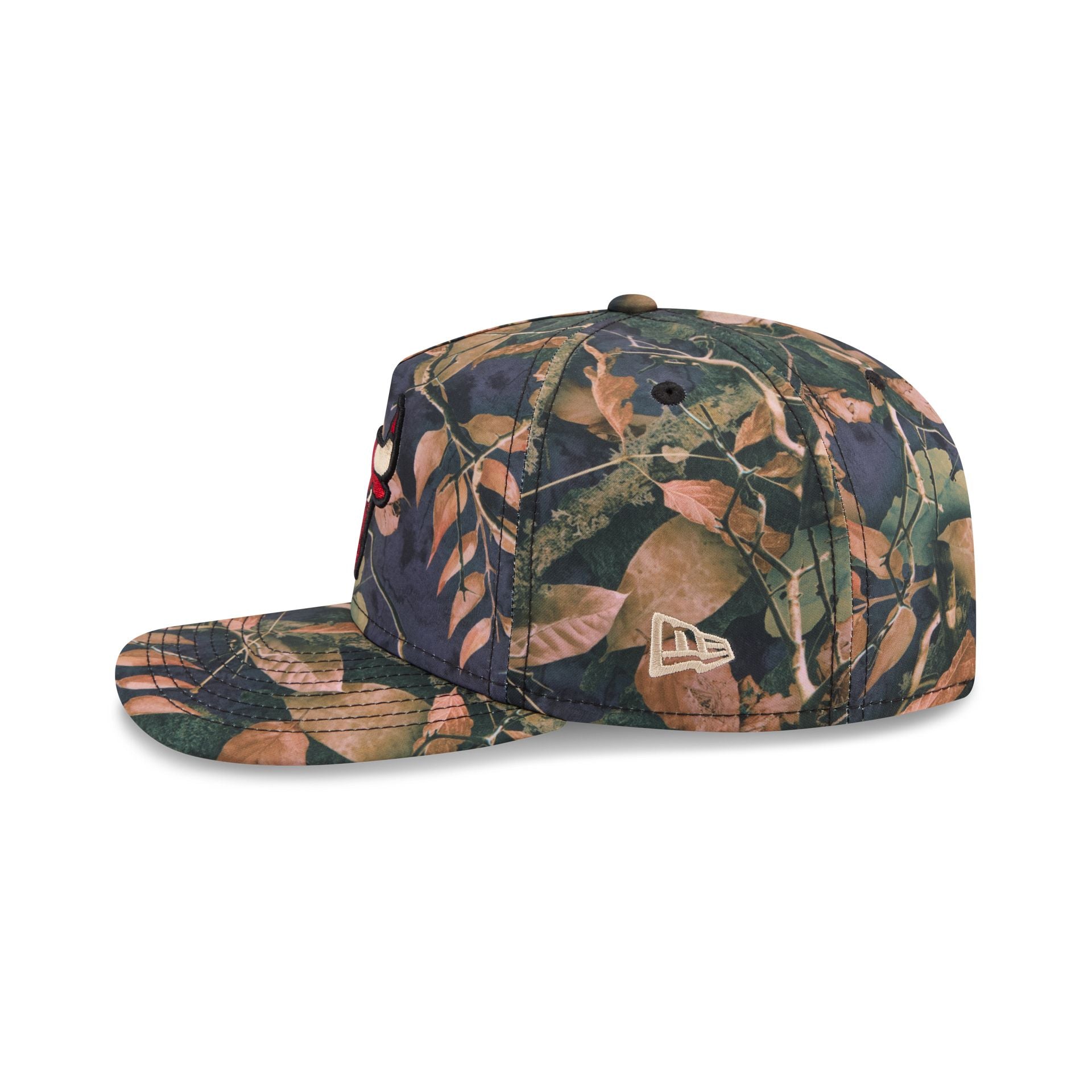 Chicago Bulls Leaves 19TWENTY Adjustable Hat