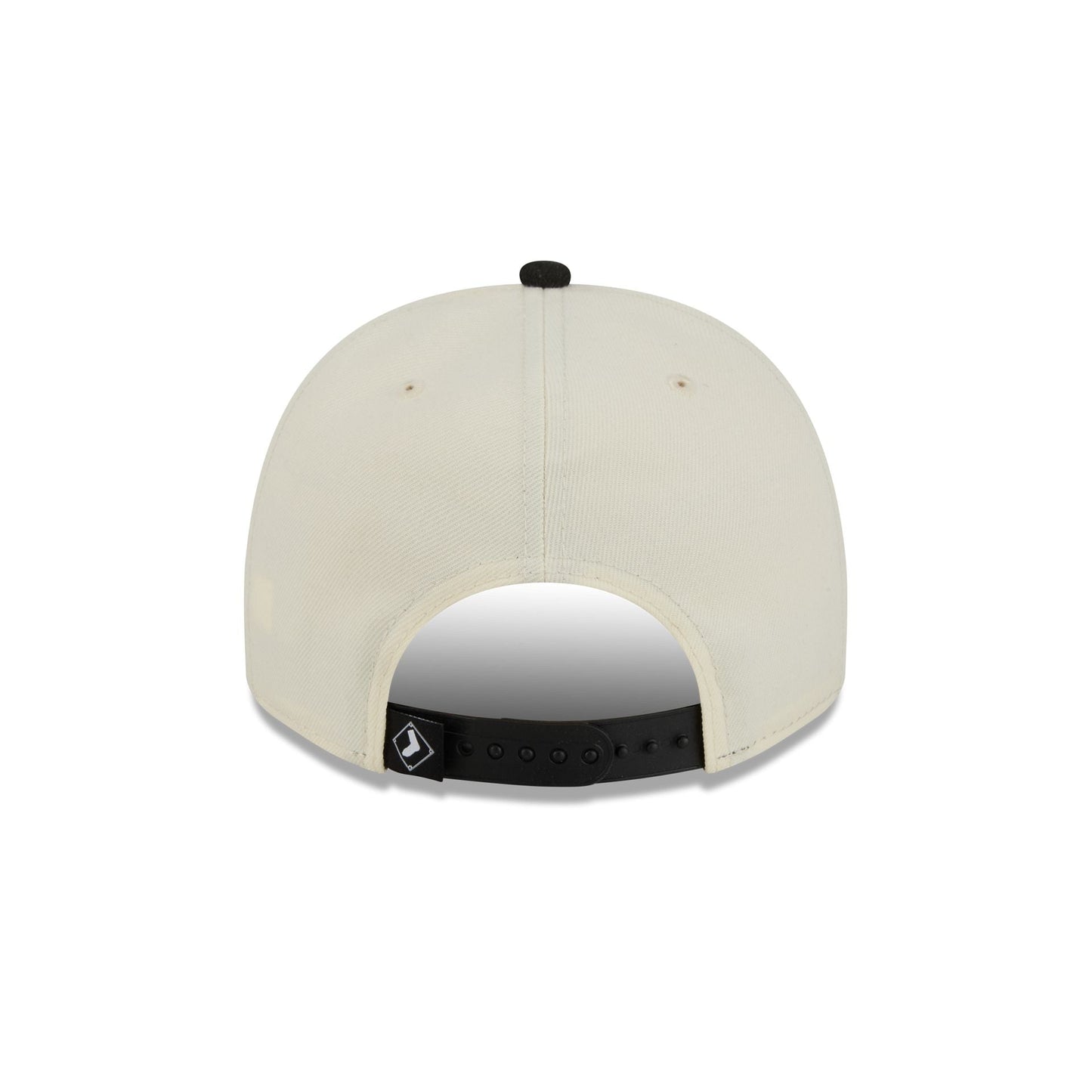 Chicago White Sox Chrome White Classic 9FIFTY A-Frame Snapback Hat