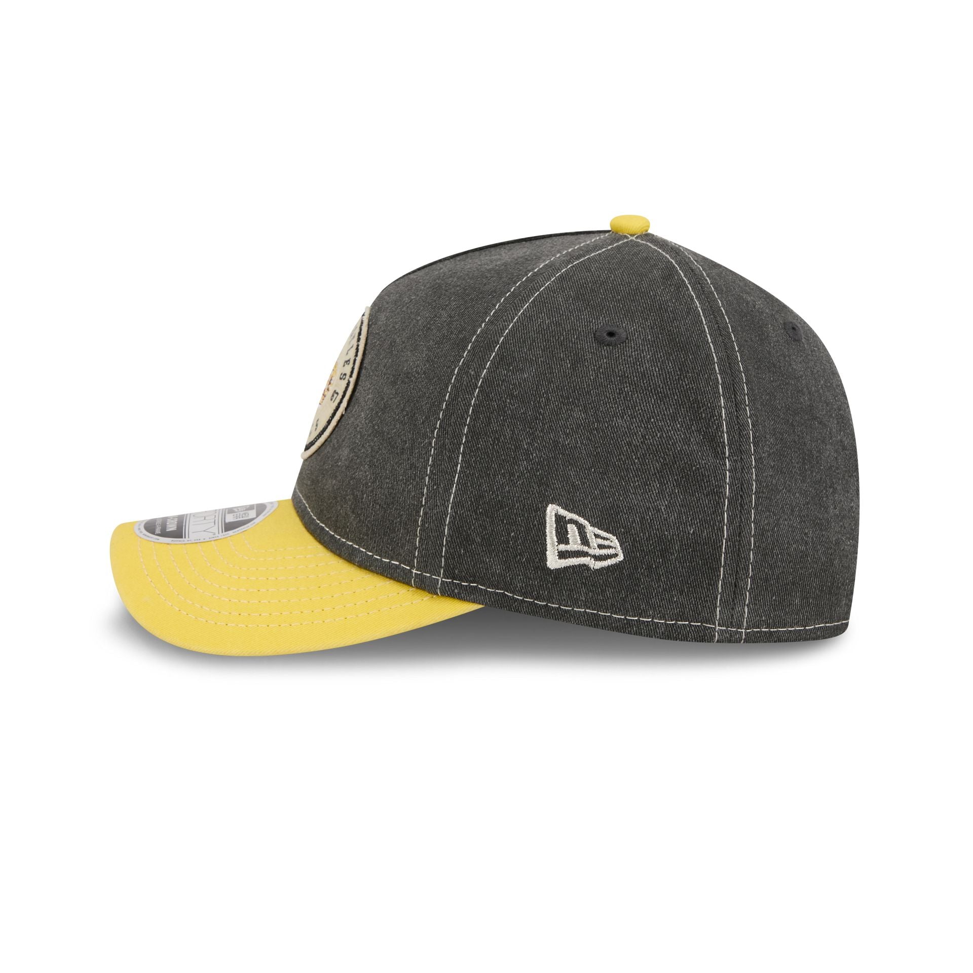 Los Angeles Kings Felt 9FORTY M-Crown A-Frame Snapback Hat
