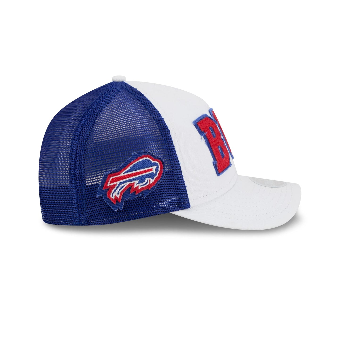 Buffalo Bills Optic White Felt Logo Women's 9FORTY M-Crown A-Frame Trucker Hat