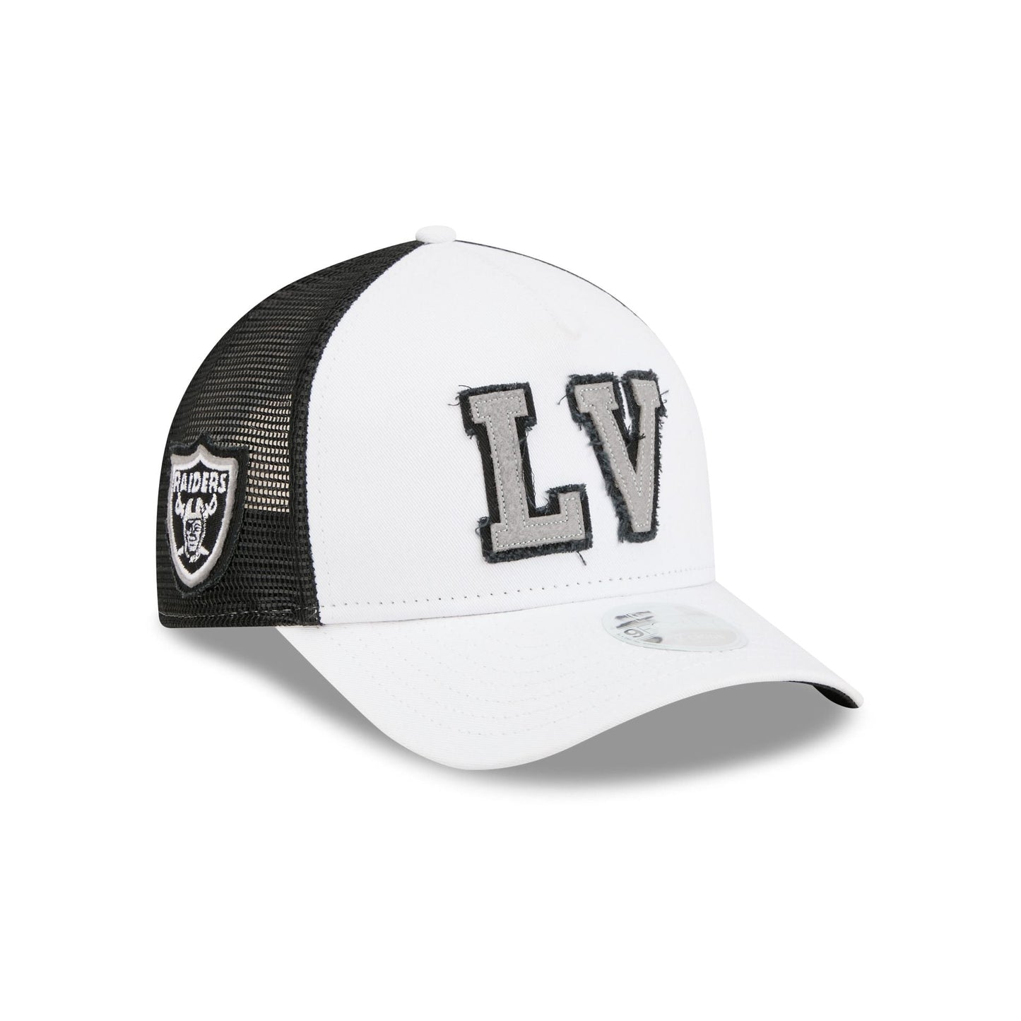 Las Vegas Raiders Optic White Felt Logo Women's 9FORTY M-Crown A-Frame Trucker Hat