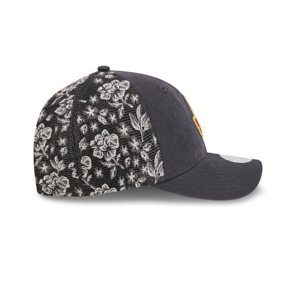 Japan Floral Mesh Women's 9FORTY M-Crown Trucker Hat