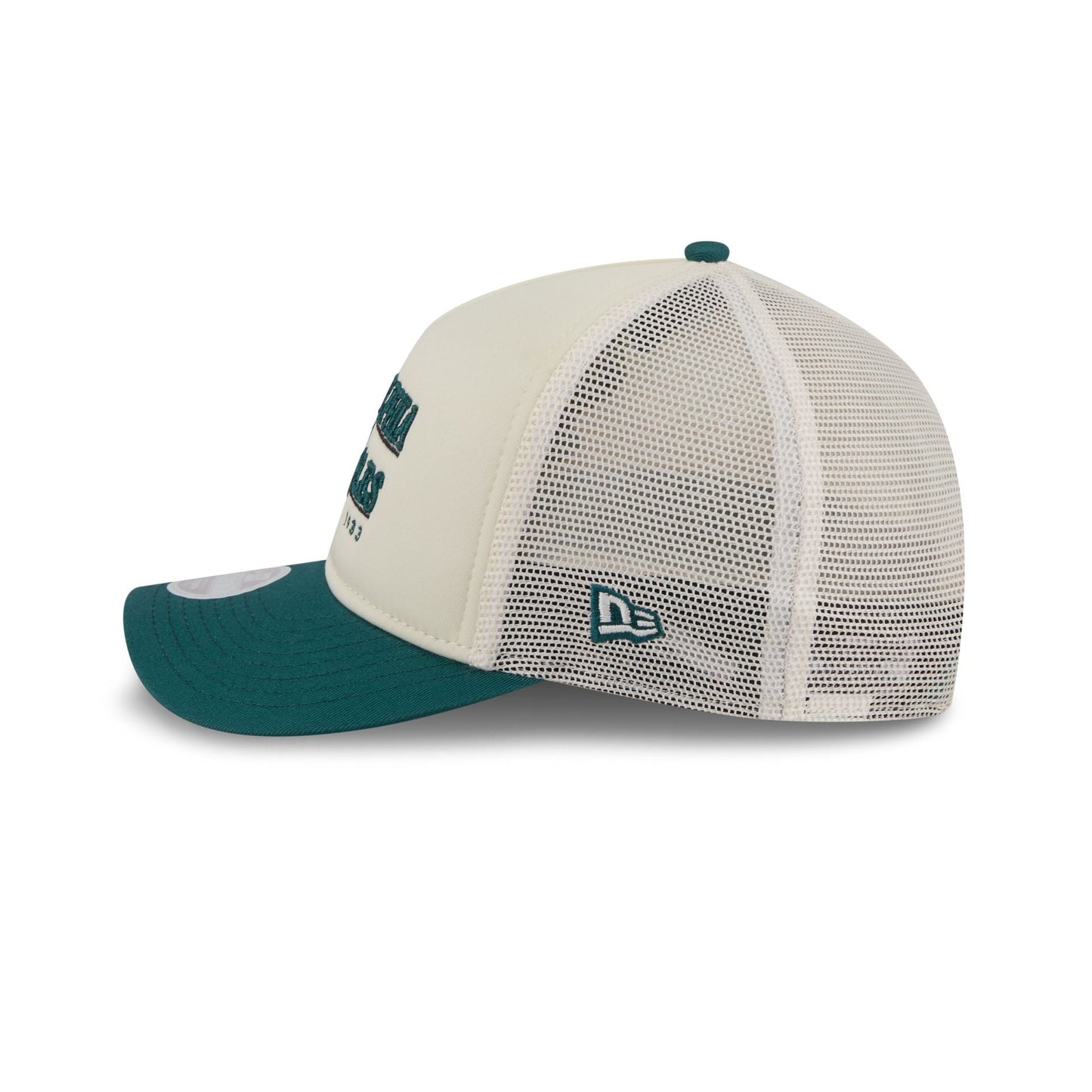 Philadelphia Eagles Retro Chrome Women's White 9FORTY M-Crown A-Frame Trucker Hat