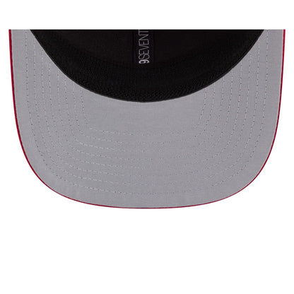 Chicago Blackhawks Simple 9SEVENTY Trucker Hat