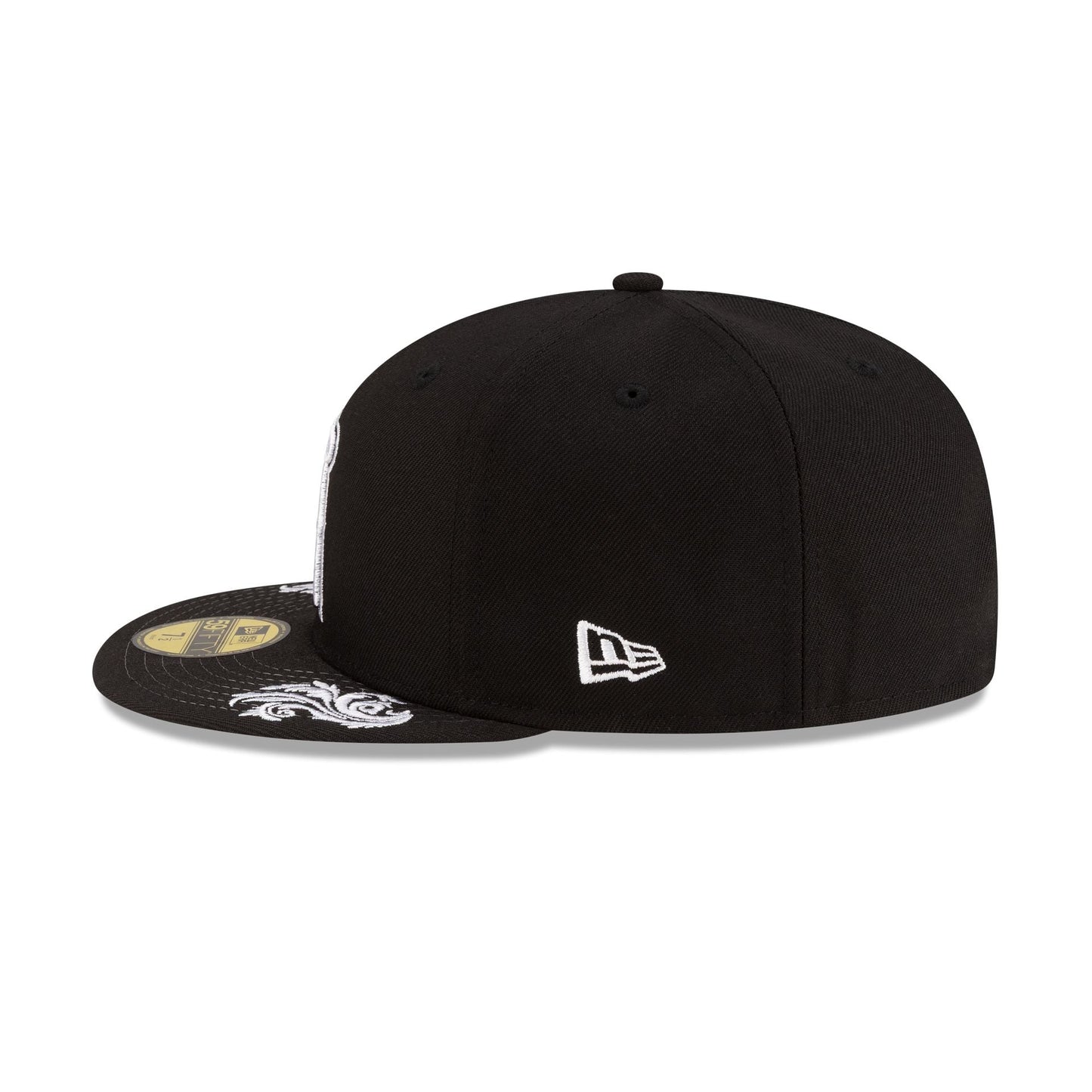 Los Angeles Angels Script Black and White 59FIFTY Fitted Hat