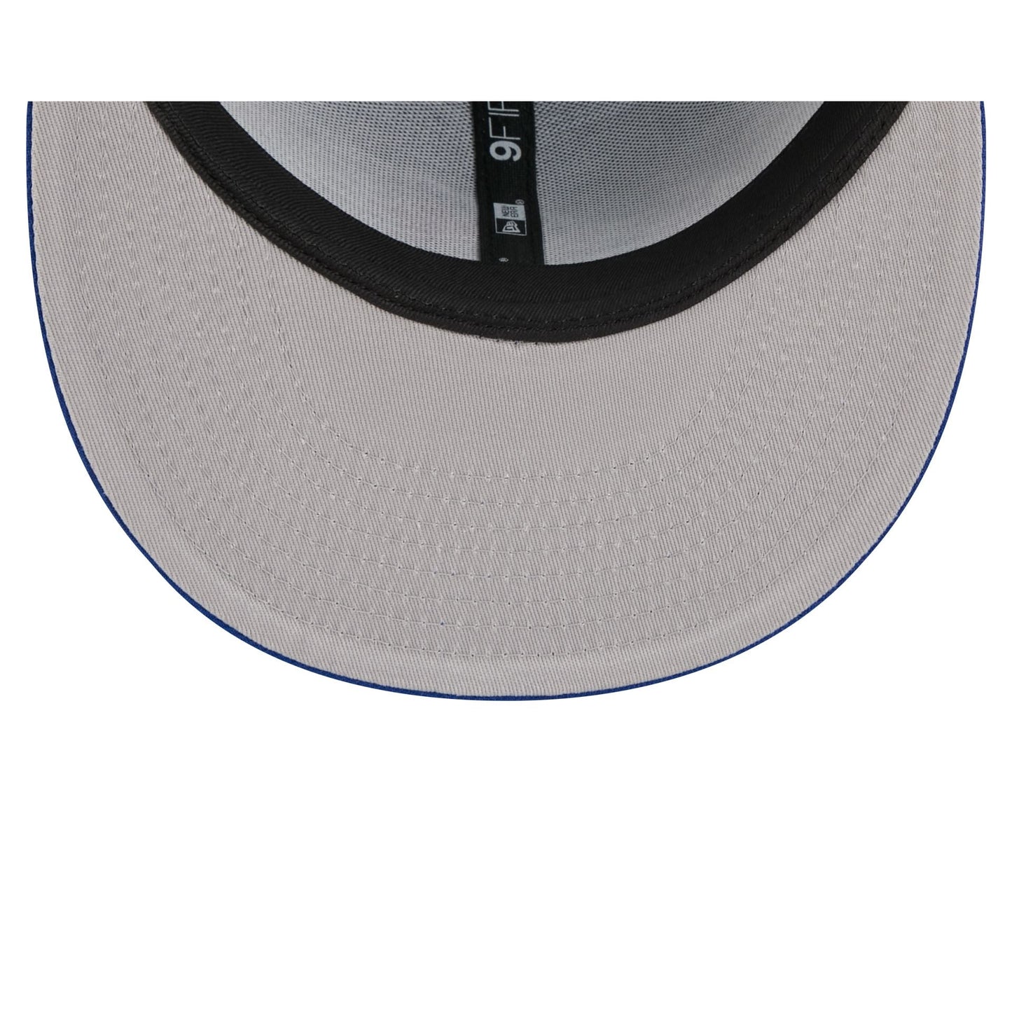 Toronto Blue Jays Bugs Bunny Swing 9FIFTY Snapback Hat