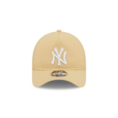 New York Yankees Beige 9FORTY APEX Snapback Hat