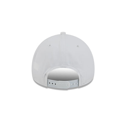 Chicago Cubs White 9FORTY APEX Snapback Hat