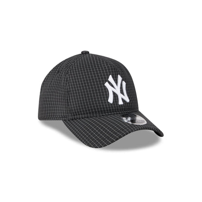 New York Yankees Grid 9FORTY APEX Snapback Hat
